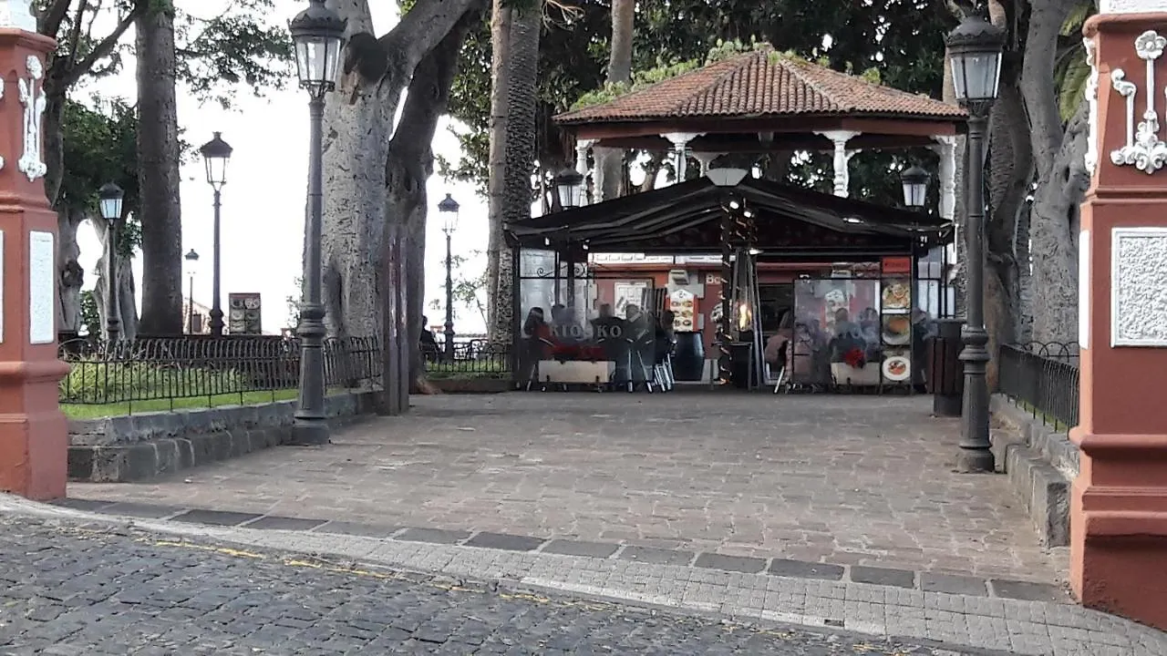 Alojamiento Plaza Casco Historico イコー・デ・ロス・ビノス アパート